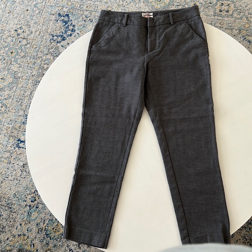 Merona Classic Dress Pants. Size 6.